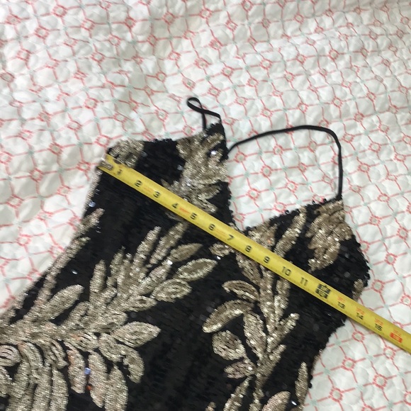 Leaf print sequin dress - Picture 8 of 11